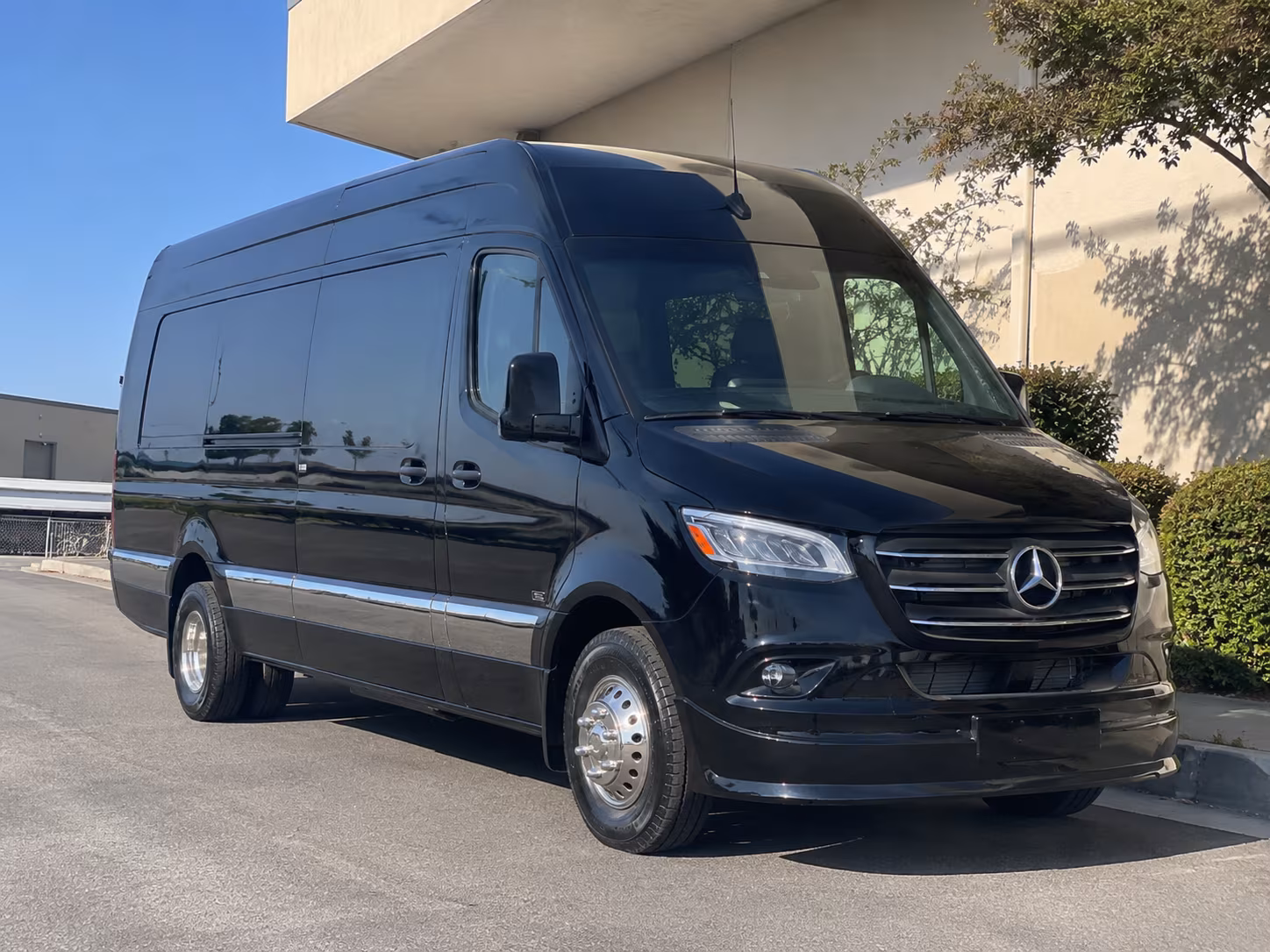 bus rental options for conroe trips