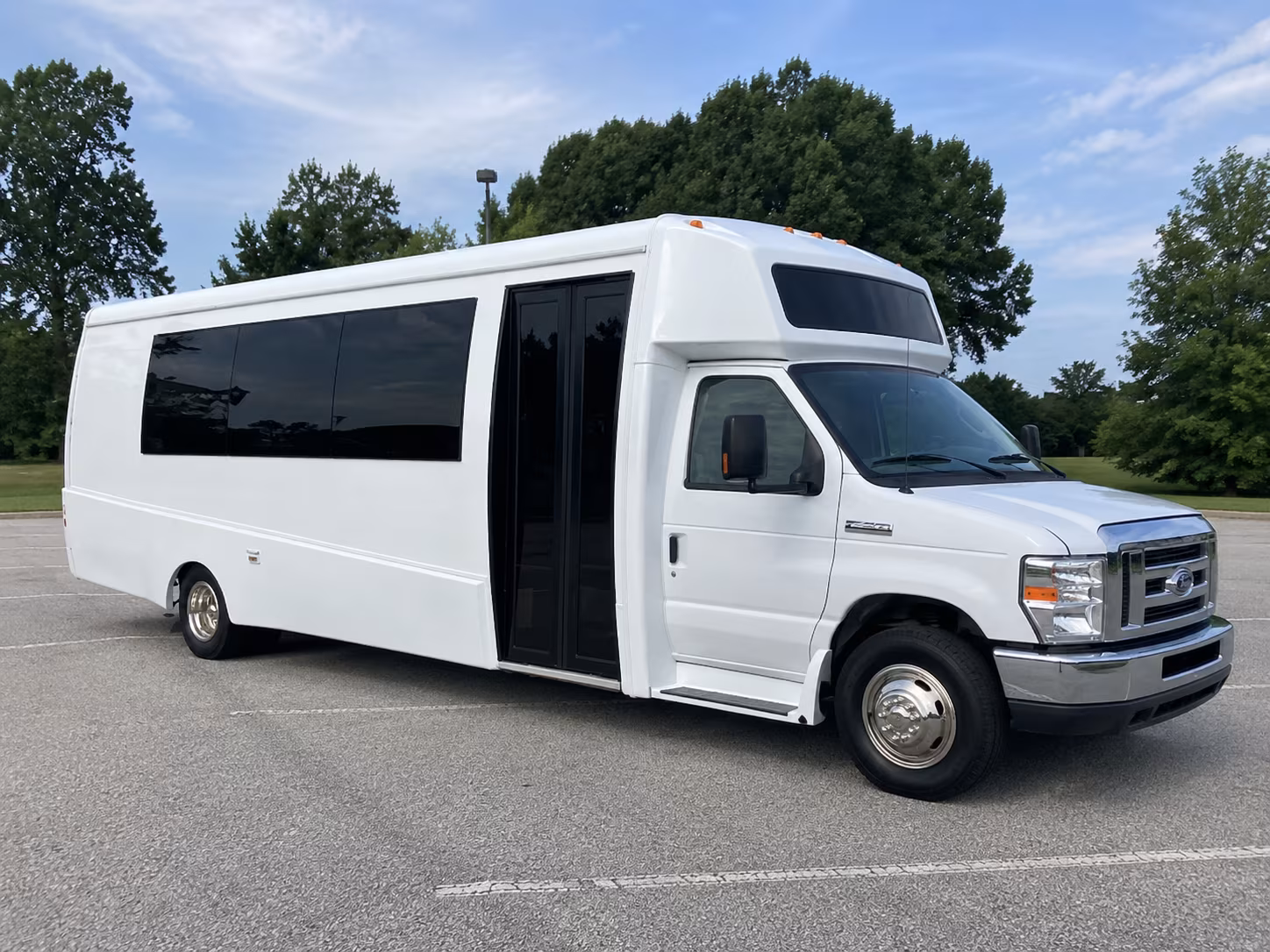conroe 18 passenger party bus