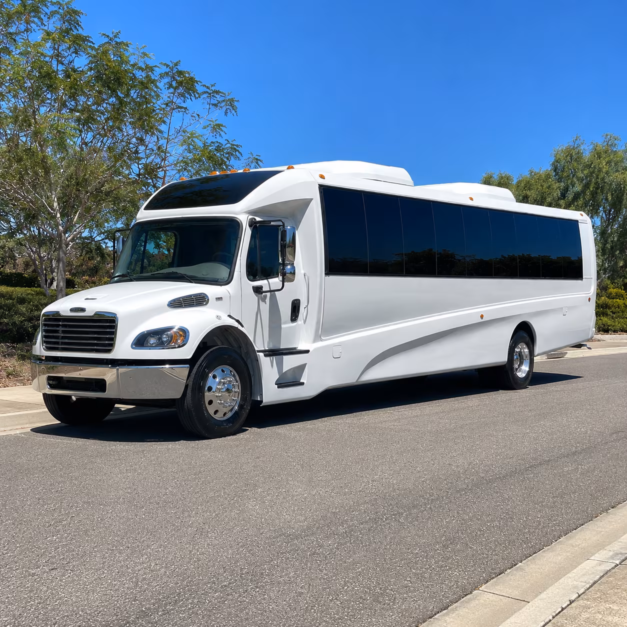 conroe 25 passenger minibus
