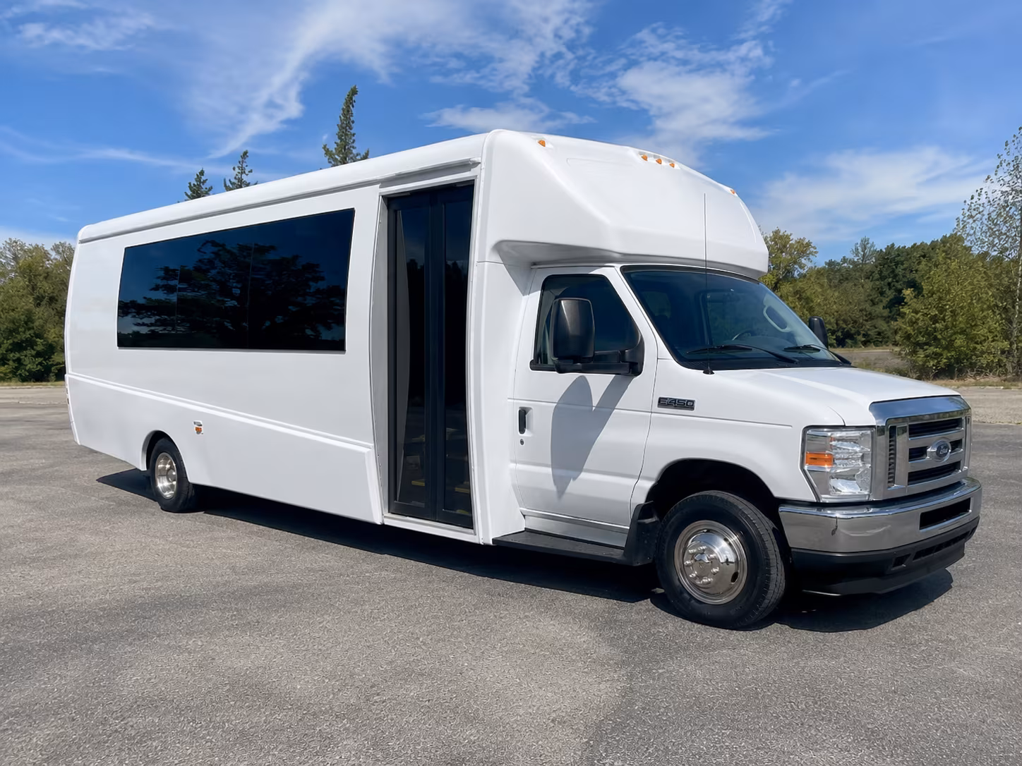 fan buses to rockets games at toyota center