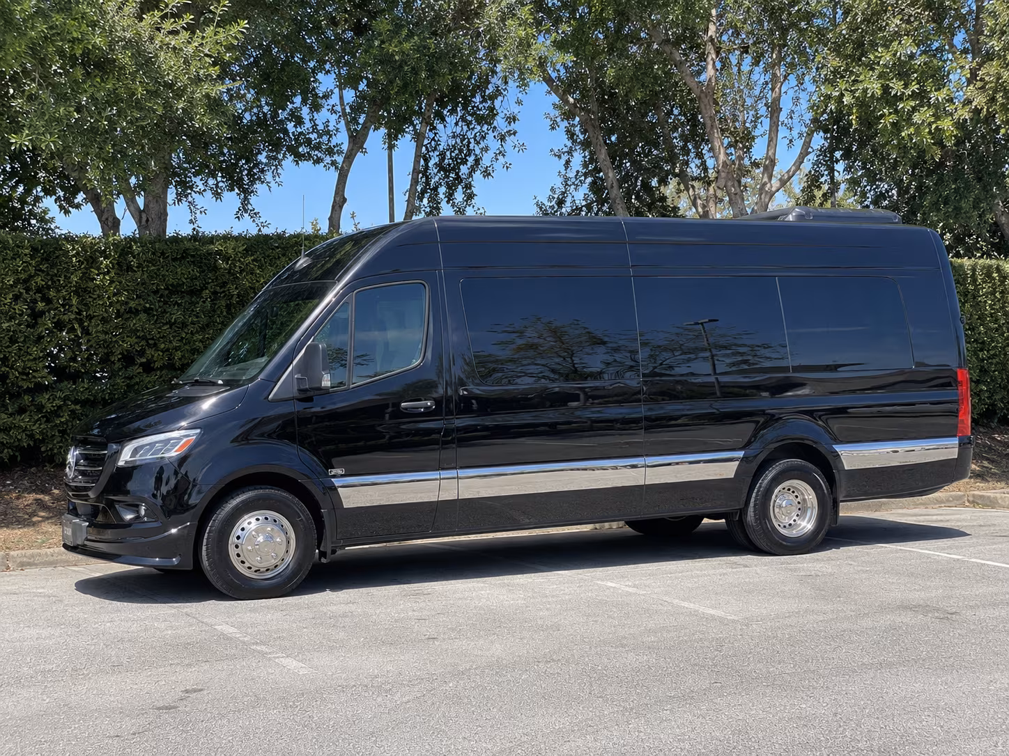 find and book transportation for your next corporate event 1