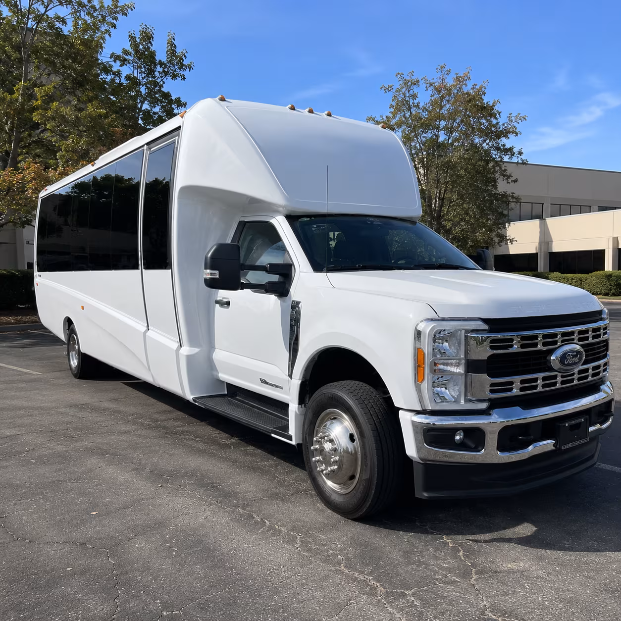 find and book transportation for your next wedding 1