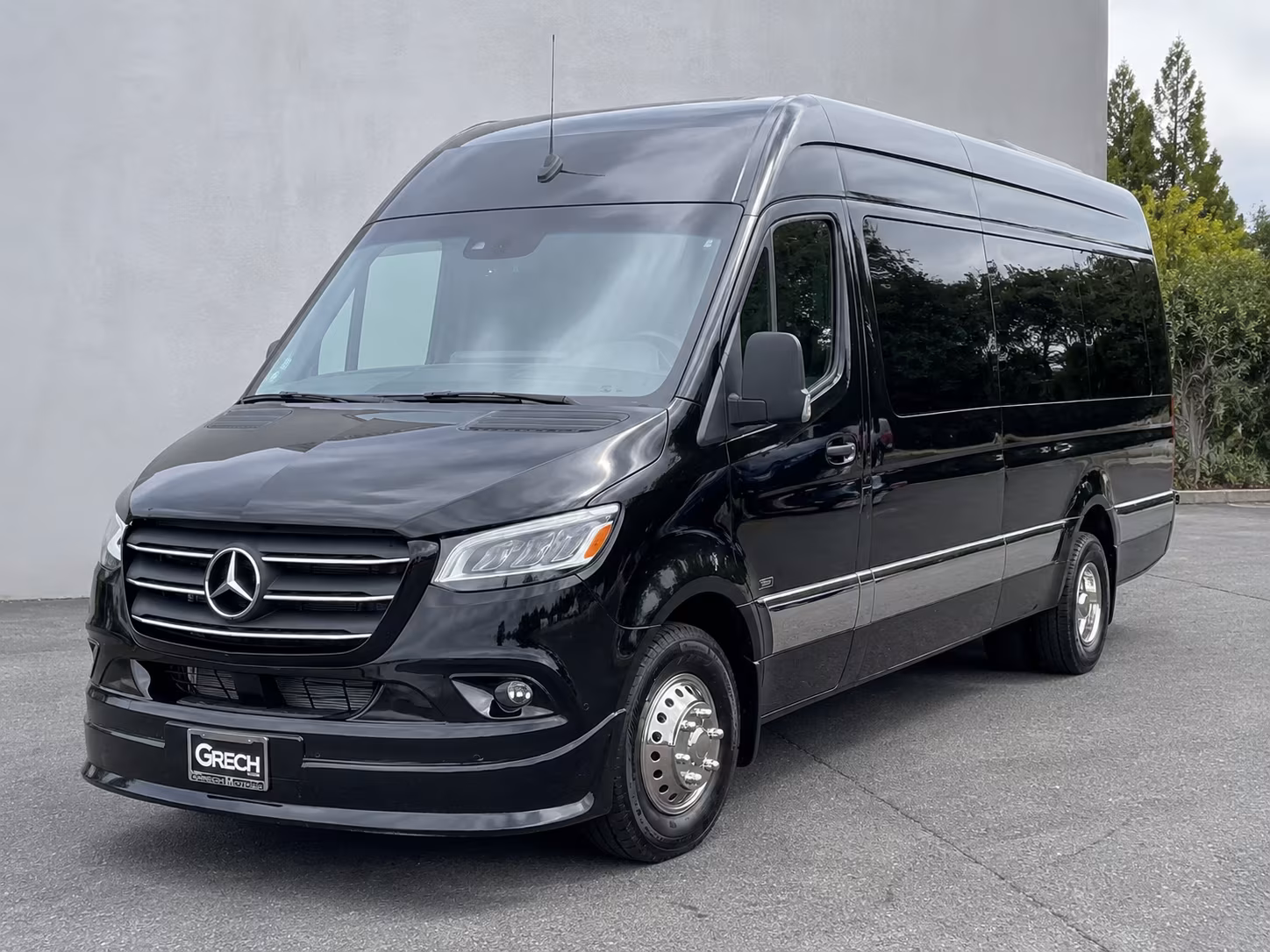 find and book transportation for your next wine tour 1