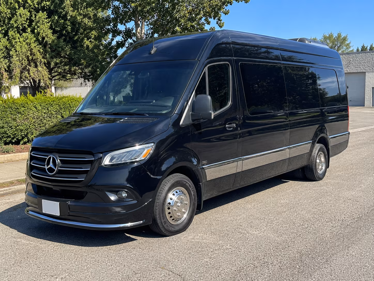 sprinter van and minibus rentals for conroe bachelor golf trips